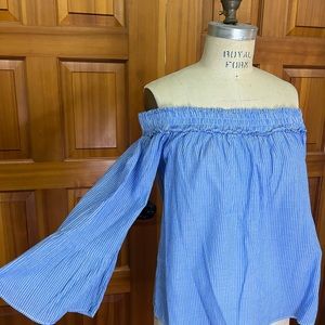 Lilly Pulitzer off shoulder blouse